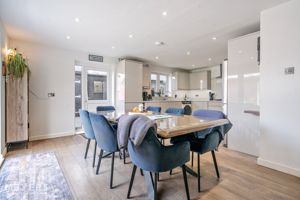 Kitchen / Diner- click for photo gallery